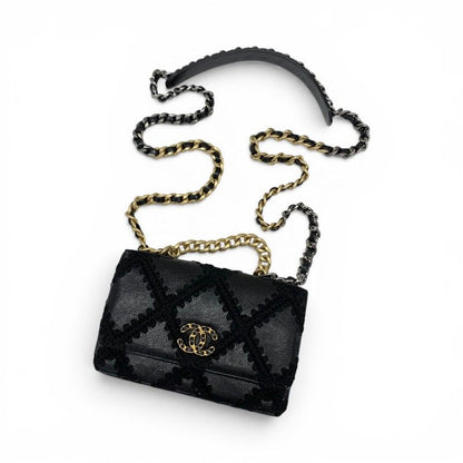 Chanel Shoulder Bag Black Gold Silver 19 CC Logo Crochet Chain Wallet — view 4