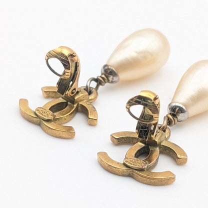 Chanel Earrings CC Logo Gold Faux Pearl Drop Swing Vintage — view 3