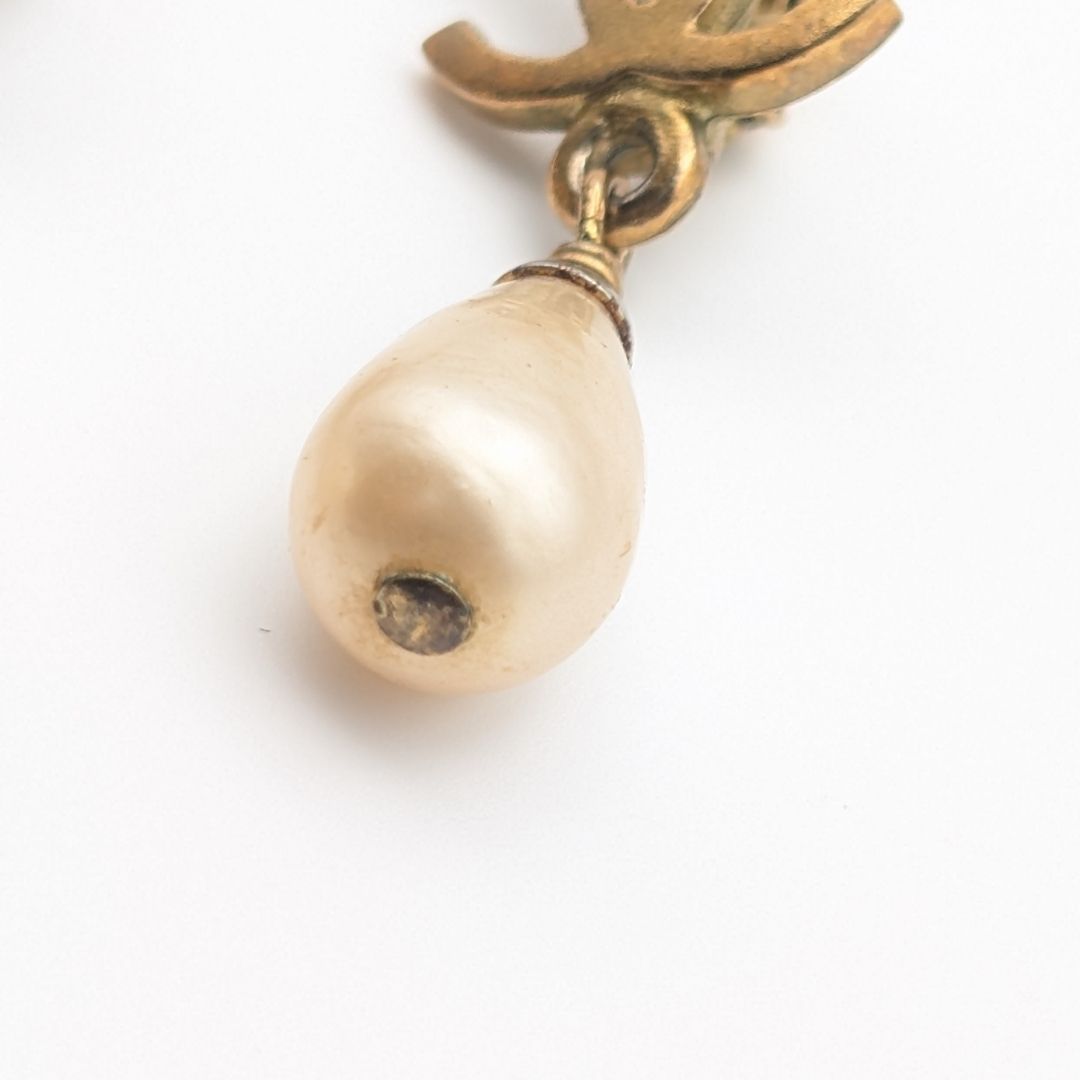 Chanel Earrings CC Logo Gold Faux Pearl Drop Swing Vintage — view 4