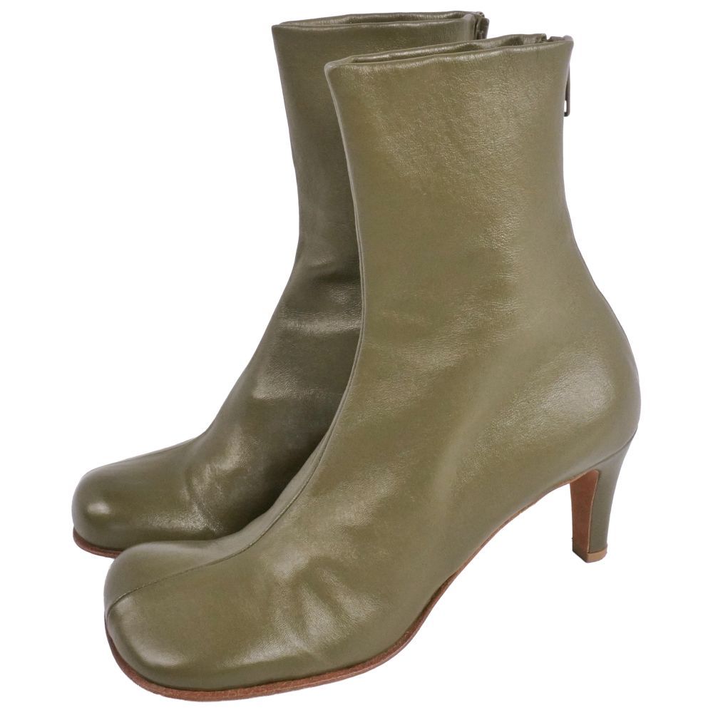 Bottega Veneta Boots Short les — view 2