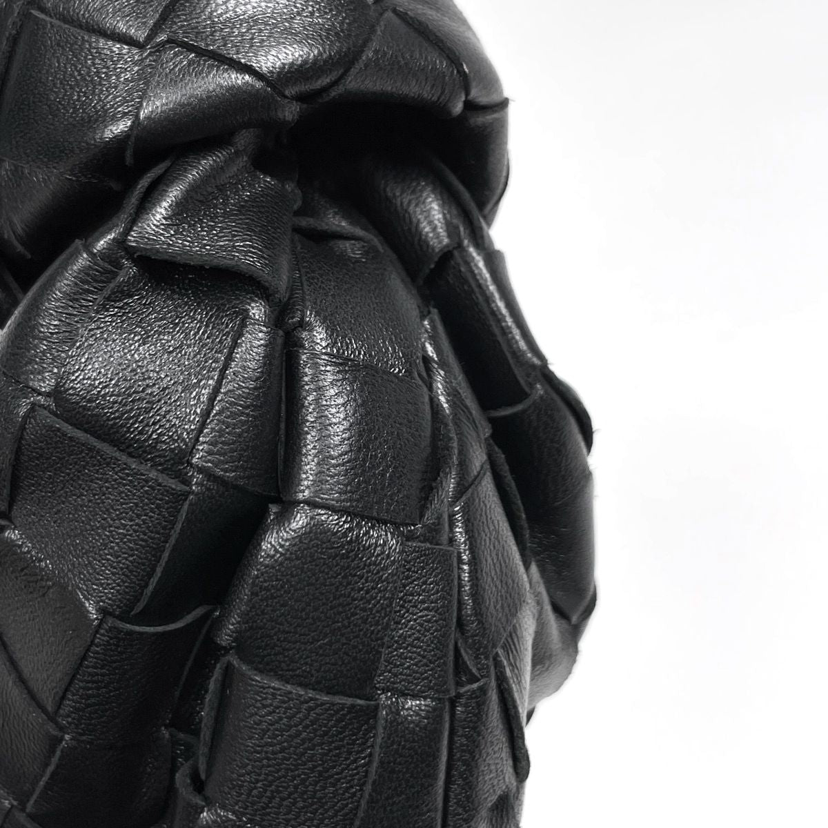 Bottega Veneta Intrecciato Mini Jodie Handbag Braided Leather Black — view 4