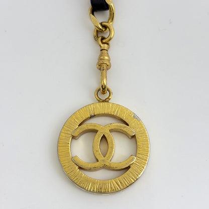Chanel CC Logo Chain Belt Triple Strand Leather Gold Black — view 3