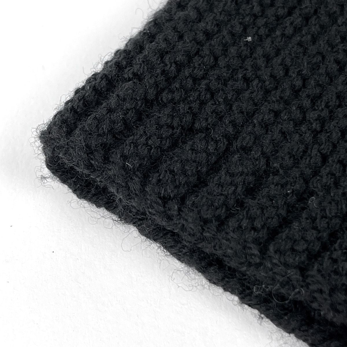 Louis Vuitton Logo Scarf LV Wool Noir — view 3
