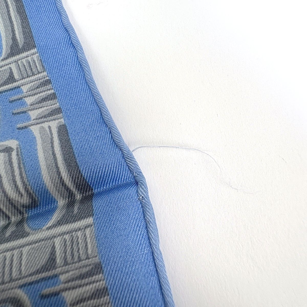 Hermes Carre 90 Tutankhamun Egypt Scarf Silk Light Blue Gray — view 4
