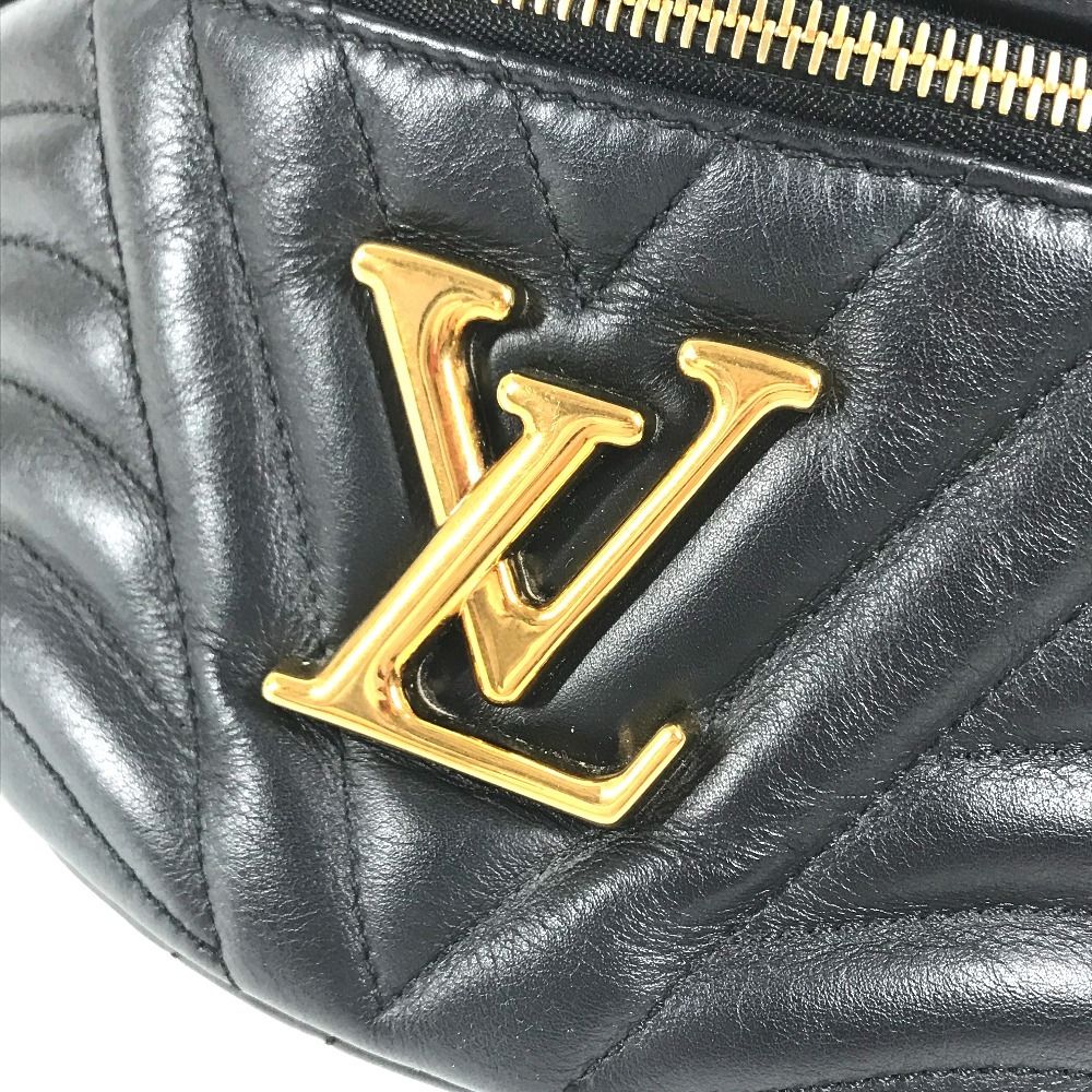 Louis Vuitton Belt Bag Leather Black — view 4