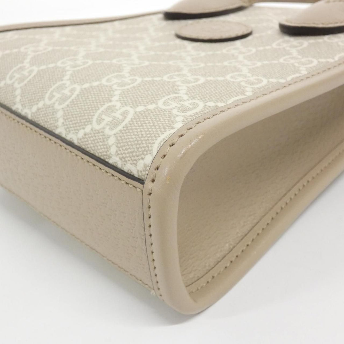 Gucci Uulbt Bag Handbag Beige — view 3