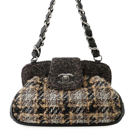 Chanel Shoulder Bag CC Logo Quilted Tweed Black