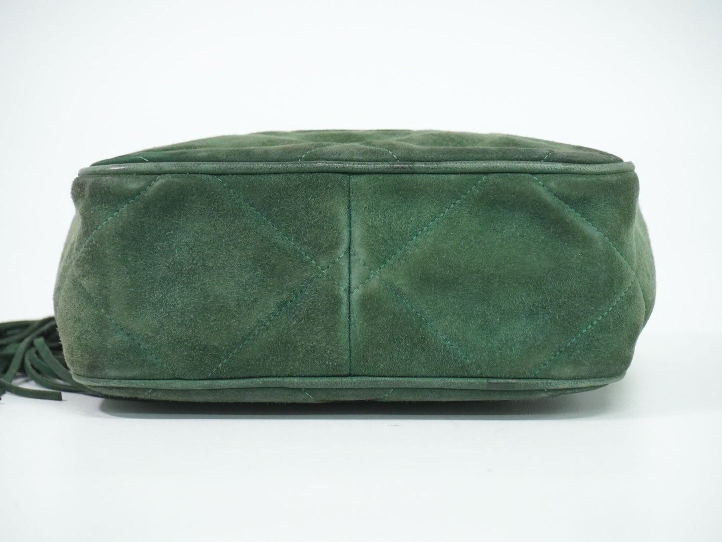 Chanel CC Logo Quilted Tassel Chain Shoulder Bag Pochette Suede Leather Green — view 3