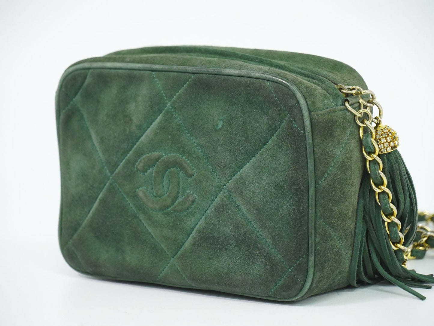Chanel CC Logo Quilted Tassel Chain Shoulder Bag Pochette Suede Leather Green — view 2