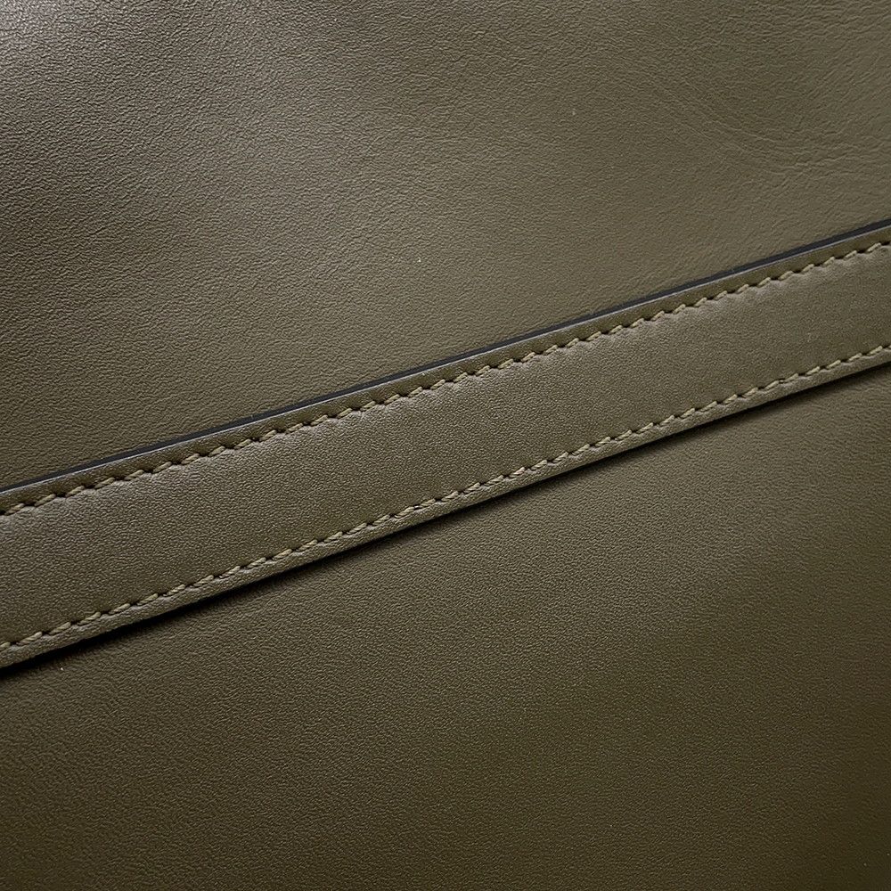 Loewe Shoulder Bag Gate Small Calf Leather — view 8
