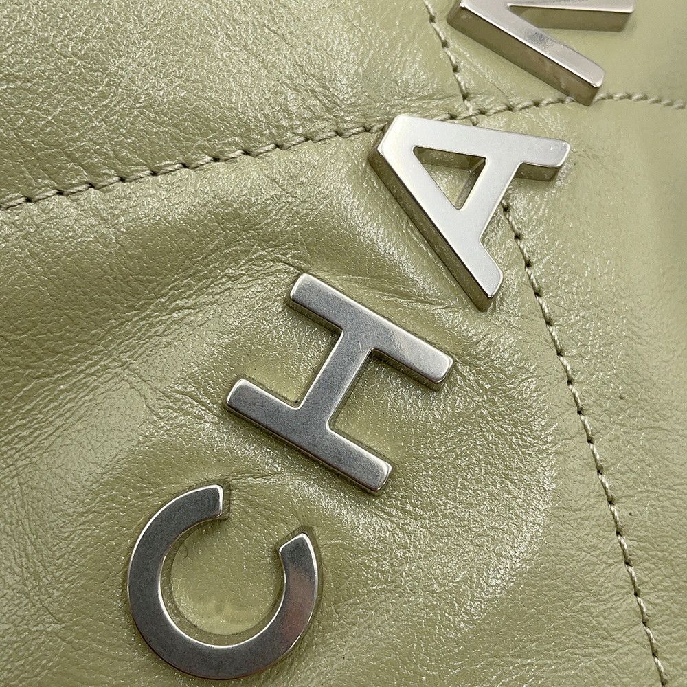 Chanel Handbag 22 Quilted Small Shiny Calf Leather — view 7