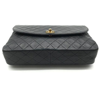 Chanel CC Logo Quilted Leather Turnlock Chain Shoulder Bag Black — view 4
