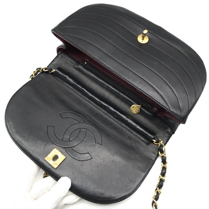 Chanel CC Logo Leather Half Moon Turnlock Chain Shoulder Bag Black — view 8