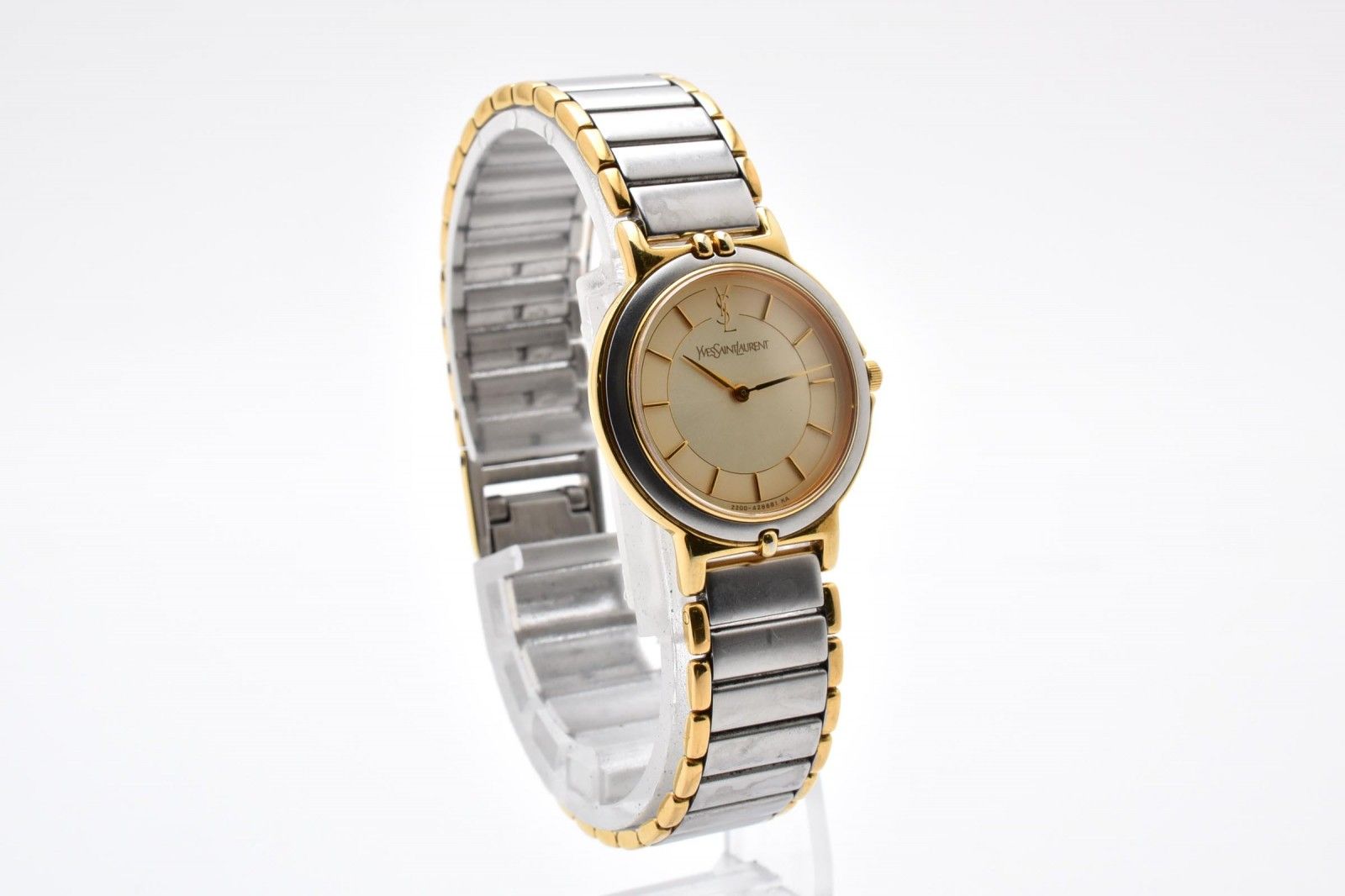 Saint Laurent 2200 Quartz YSL Logo Cassandra Watch Cream Dial Combination — view 6