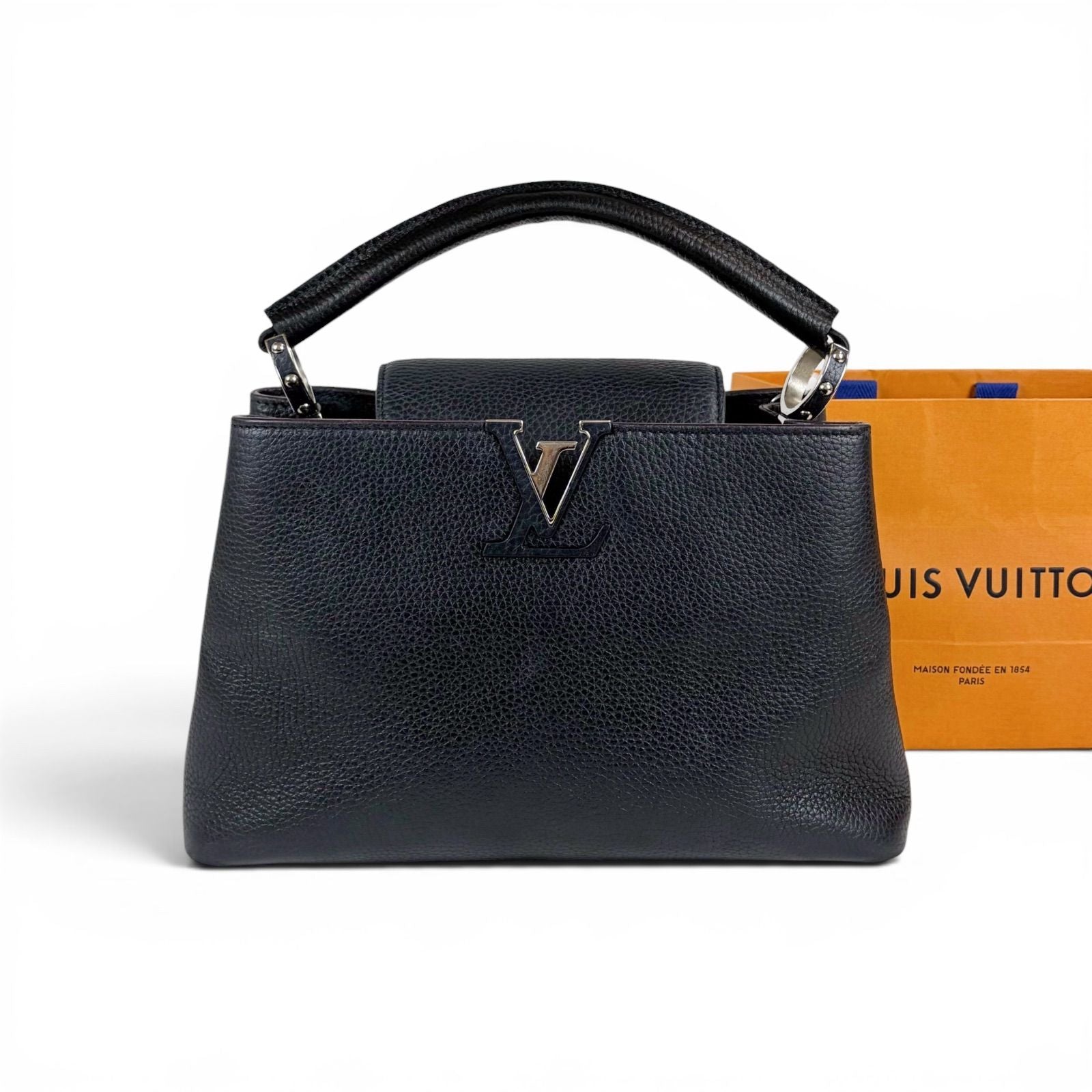 Louis Vuitton Capucines MM Handbag Top Handle Bag Black Noir Taurillon