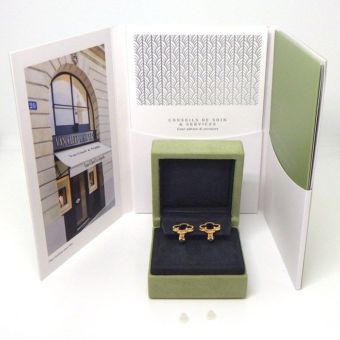 Van Cleef & Arpels Single Earring Vintage Alhambra Onyx 18K Yellow Gold — view 6