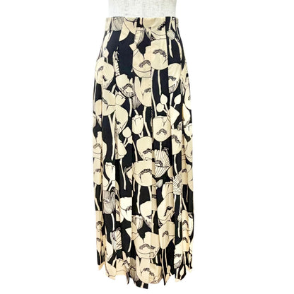 Gucci 100% Silk Poppy Flower All Over Pattern Long Pleated Skirt Beige Black 38 — view 4