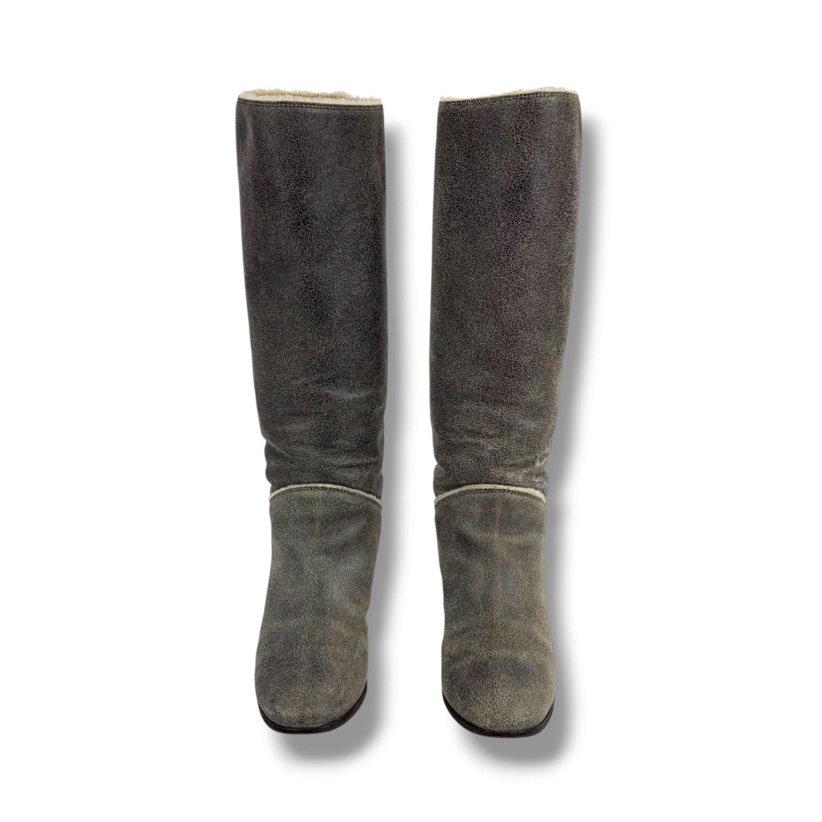 Chanel Accent CC Logo Shearling Long Boots Knee Length Gray 37c — view 4