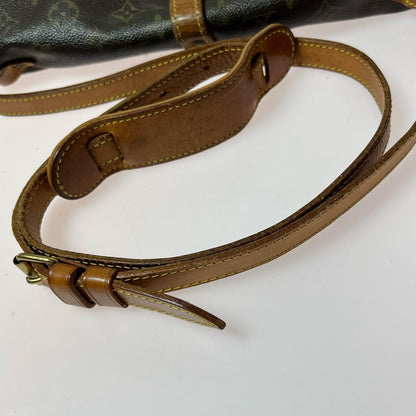 Louis Vuitton Monogram Saumur 30 Shoulder Bag Brown — view 8