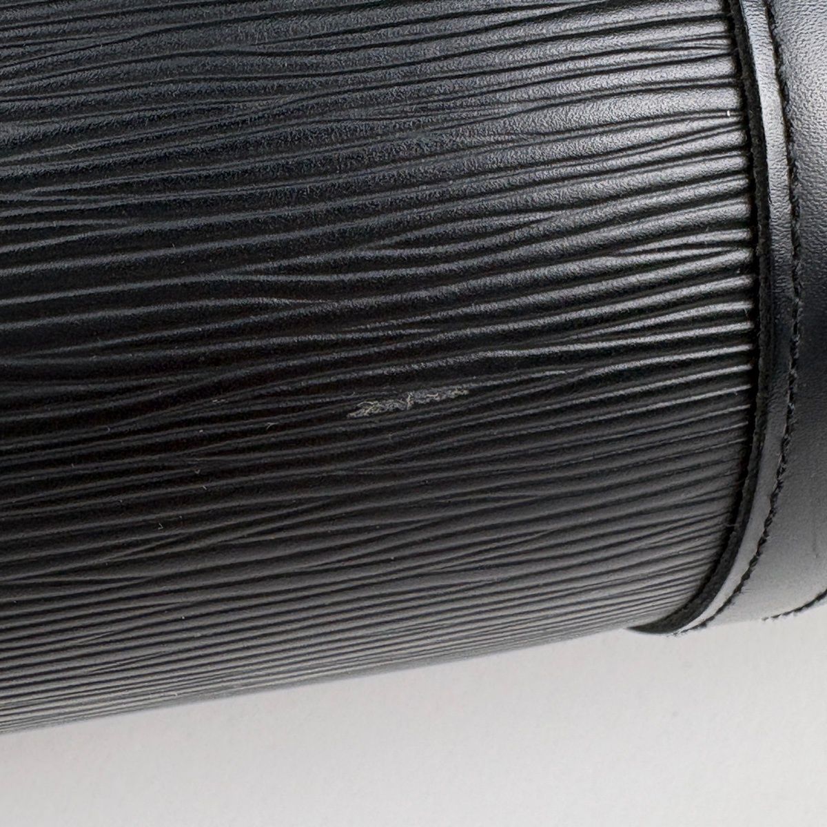 Louis Vuitton Handbag Black Epi — view 4