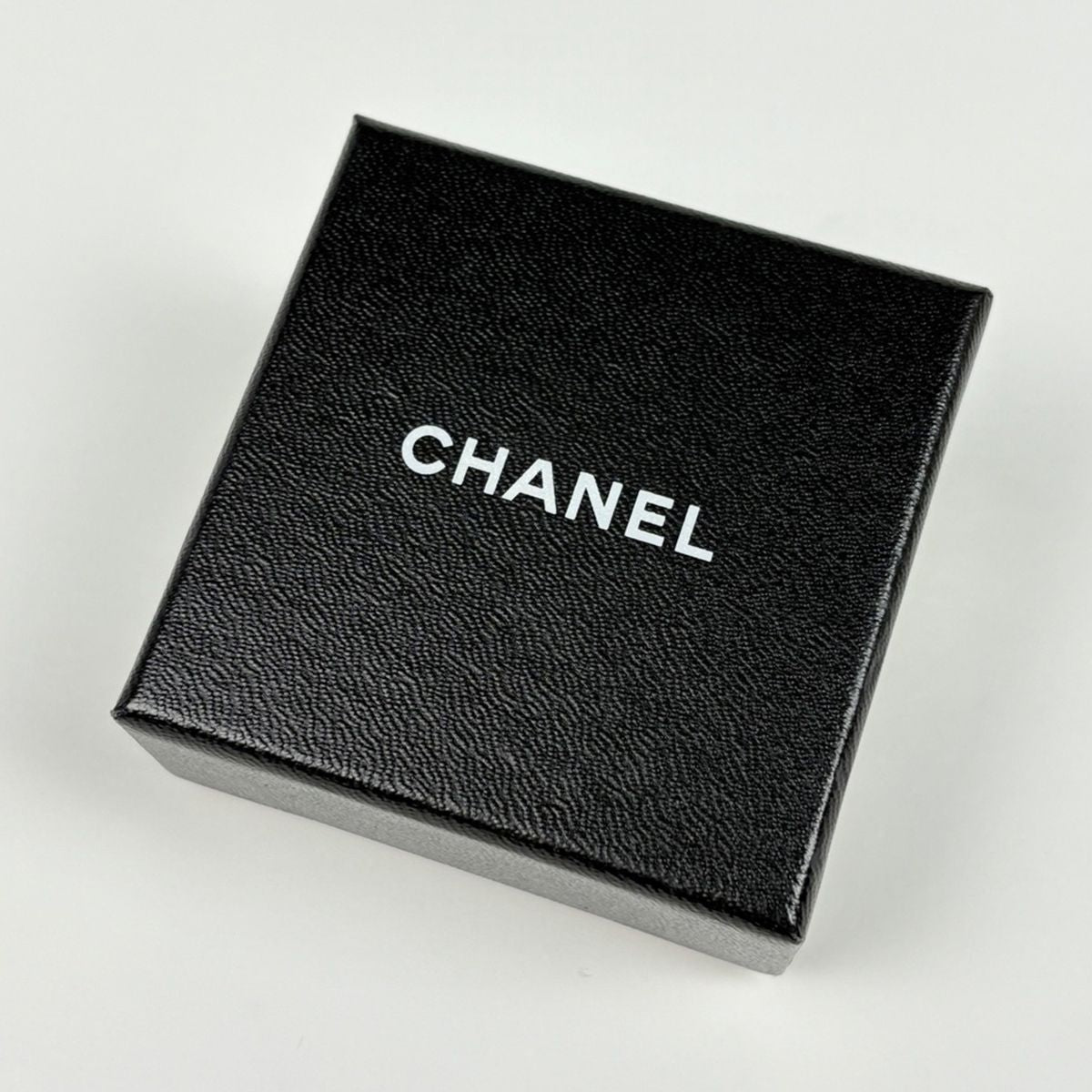 Chanel Camellia Necklace CC Logo Silver Plated — view 6