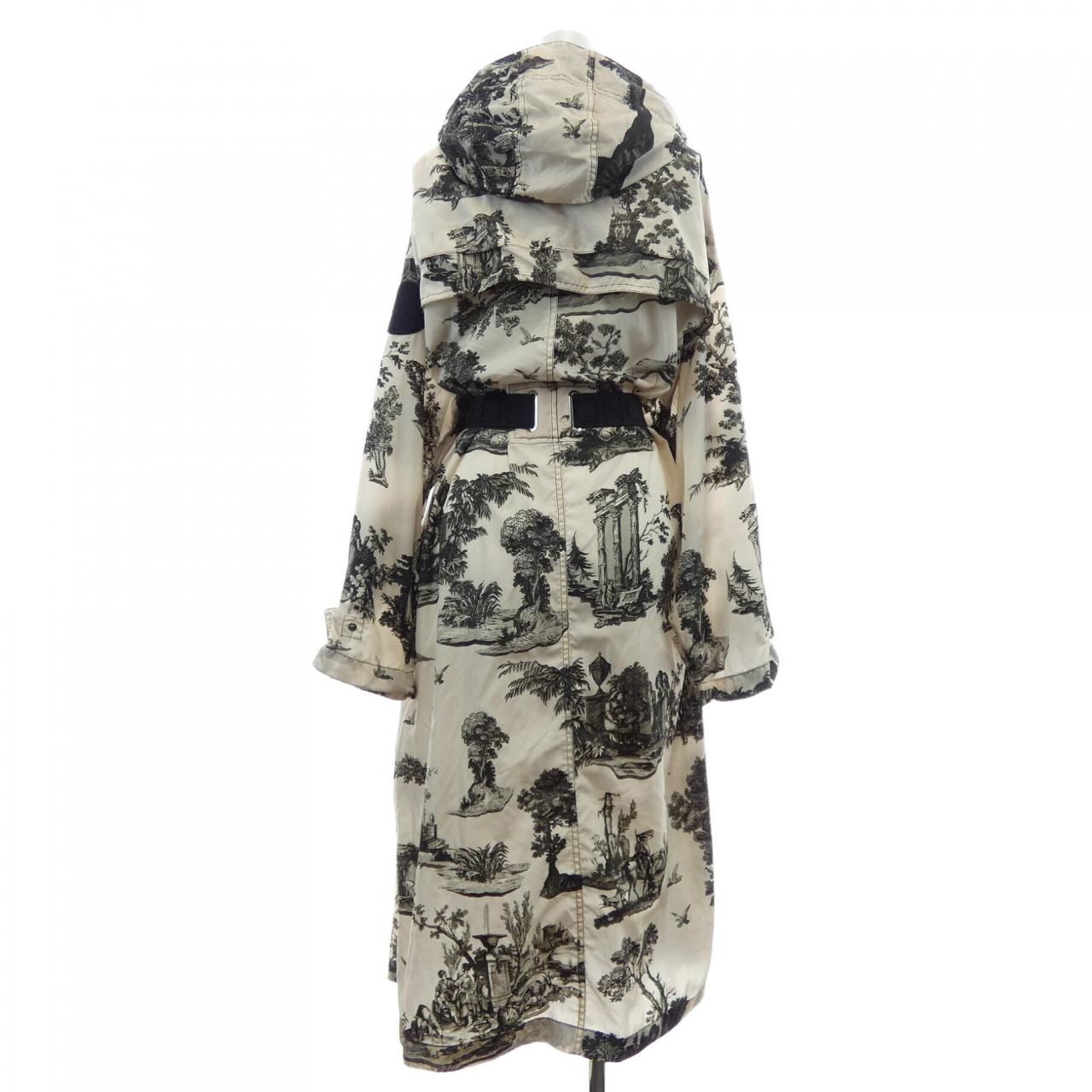 Moncler Toile de Jouy Bouteille Coat — view 2