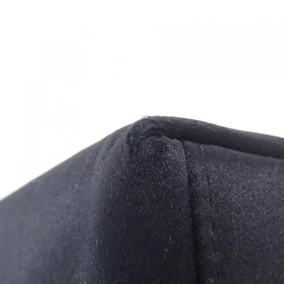 Chanel Vintage Bag Handbag Black — view 3