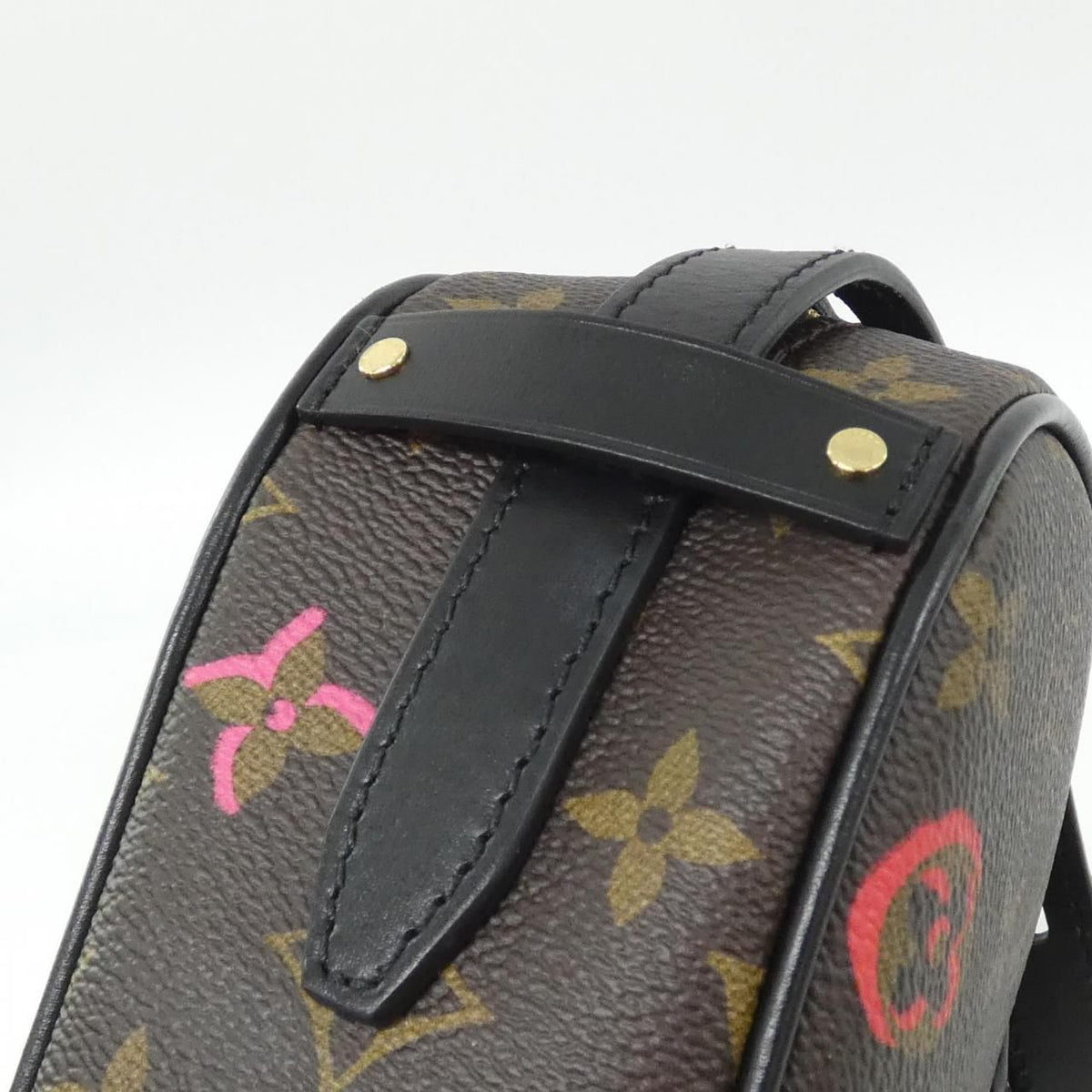 Louis Vuitton Monogram Sac Cool Shoulder Bag Heart — view 6