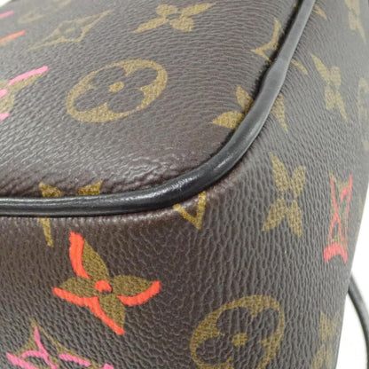 Louis Vuitton Monogram Sac Cool Shoulder Bag Heart — view 3