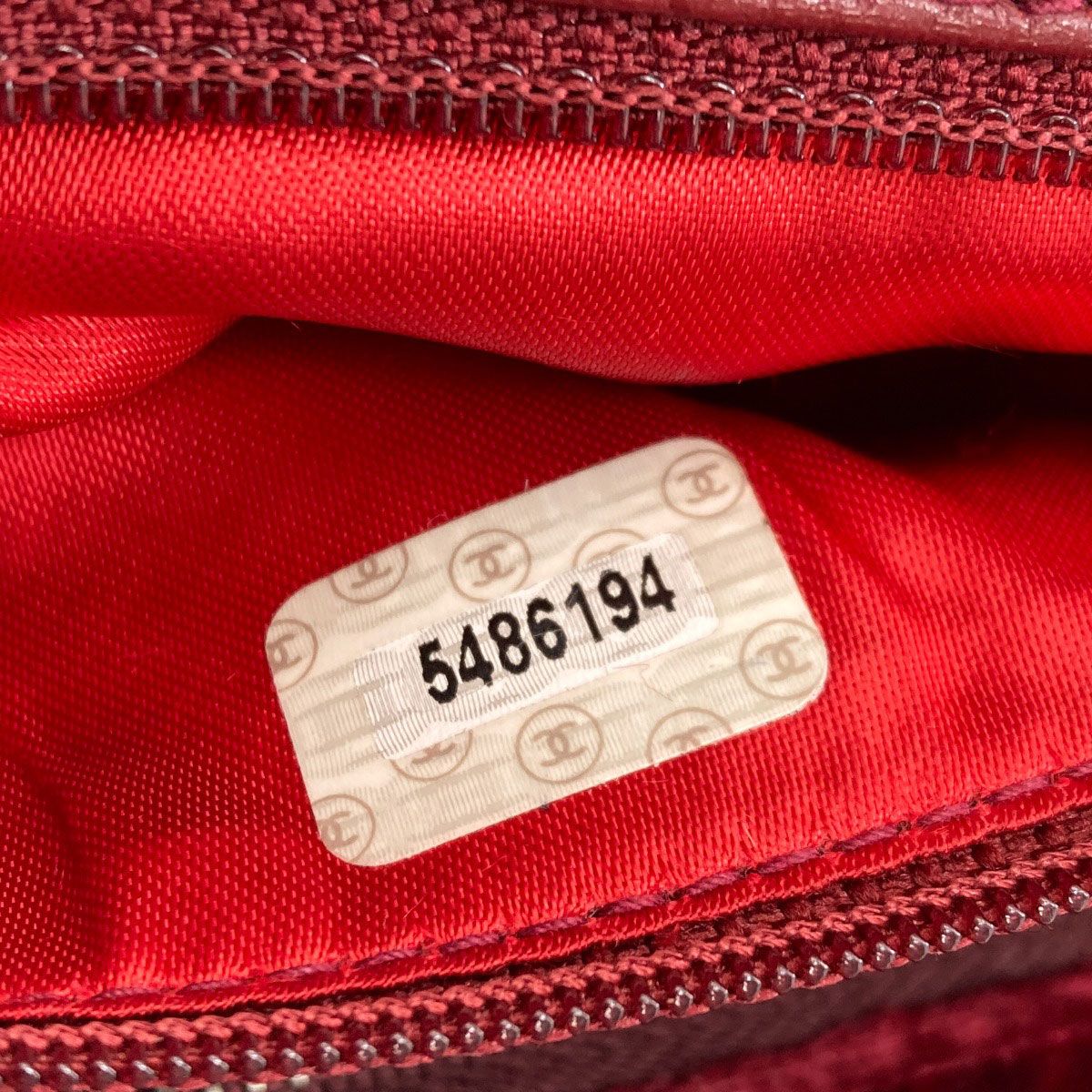 Chanel CC Logo Tote Bag Velour — view 7