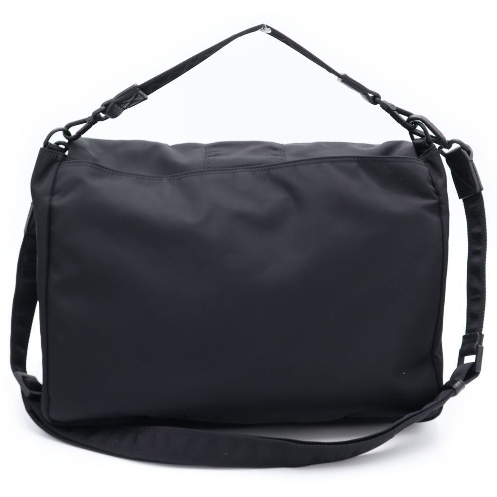 Fendi Baguette Messenger Shoulder Bag Black — view 2