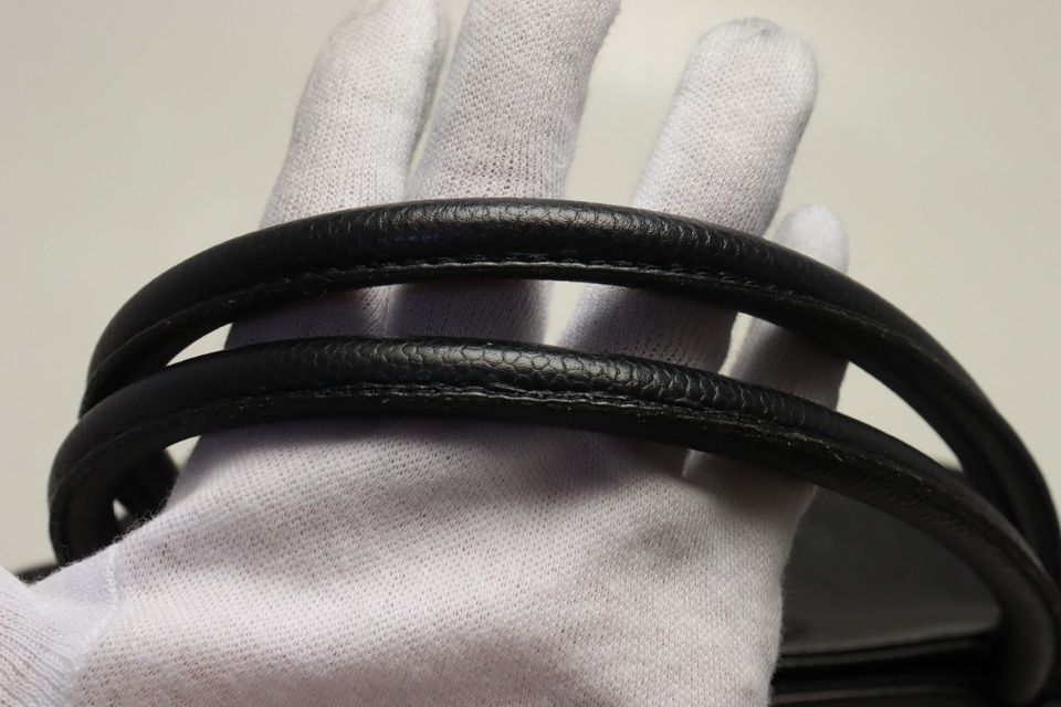 Chanel CC Logo Caviar Leather Tote Bag — view 6