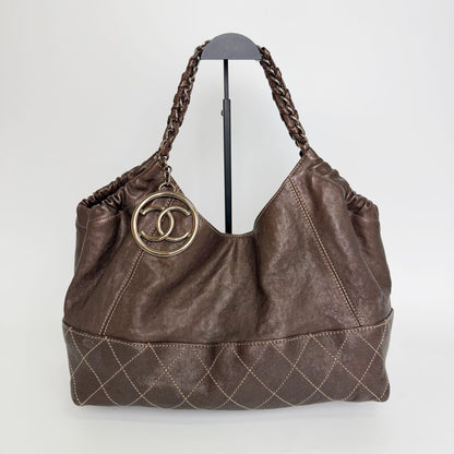 Chanel CC Logo Quilted Chain Tote Shoulder Bag Leather Brown Vintage — view 3