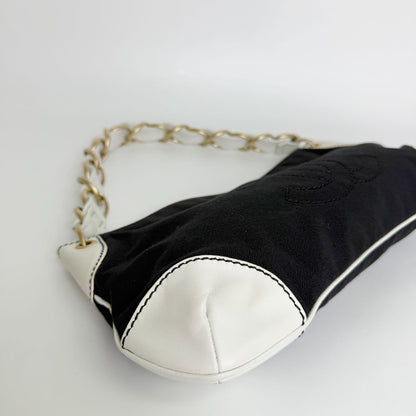 Chanel CC Logo Chain Shoulder Bag Canvas Leather Black White Gold Vintage — view 8