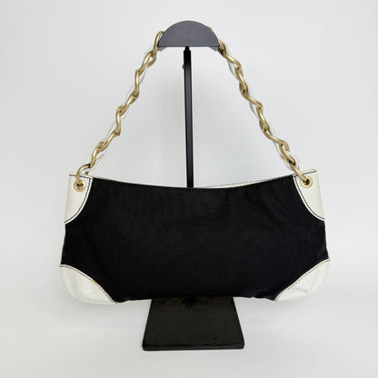 Chanel CC Logo Chain Shoulder Bag Canvas Leather Black White Gold Vintage — view 4