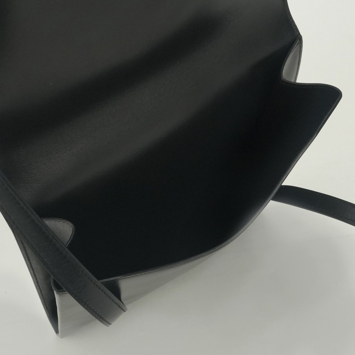 Hermes Vintage Shoulder Bag Box Calf Noir Black — view 8