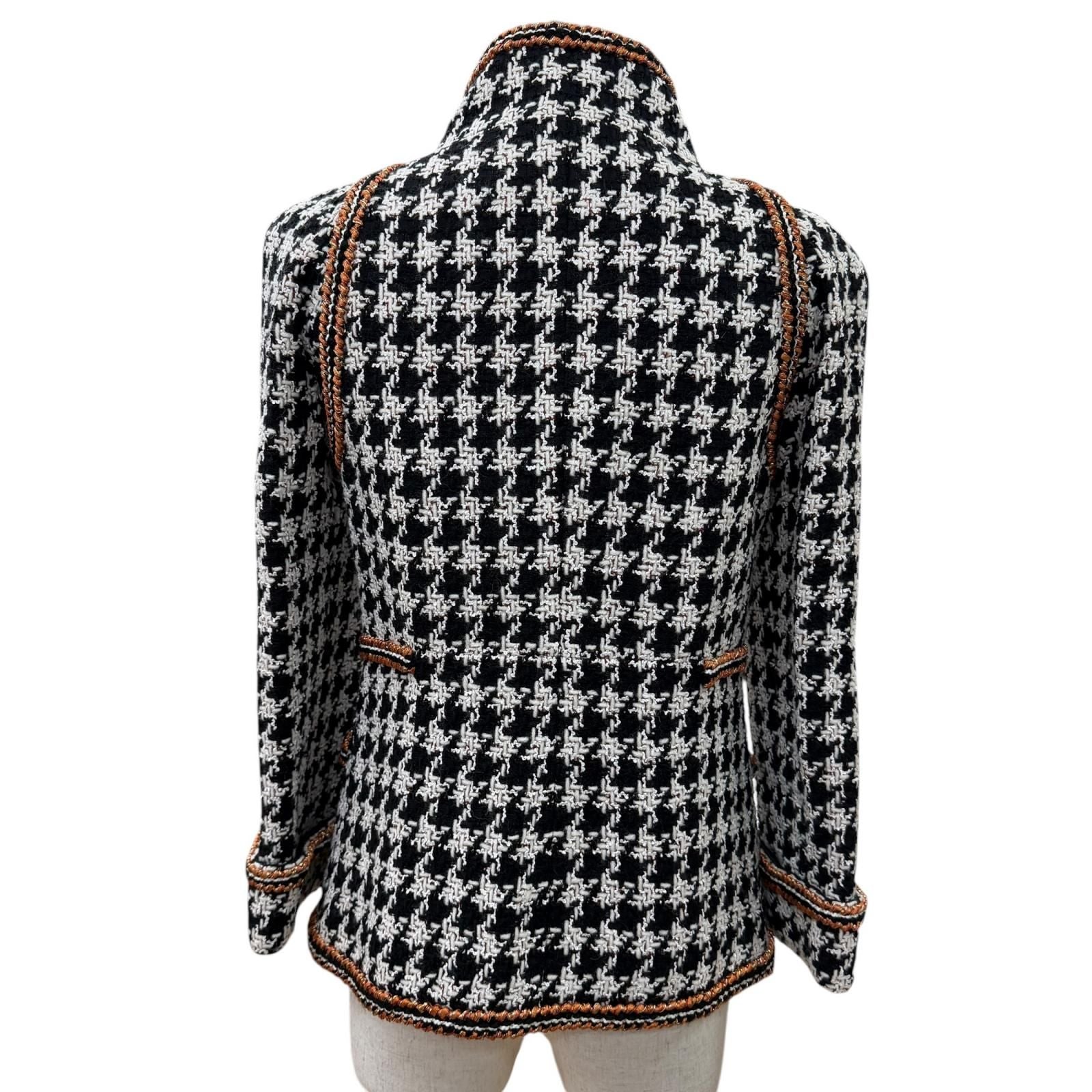 Chanel 17k Houndstooth Coco Button Zip Tweed Jacket Stand Collar Black 34 — view 4