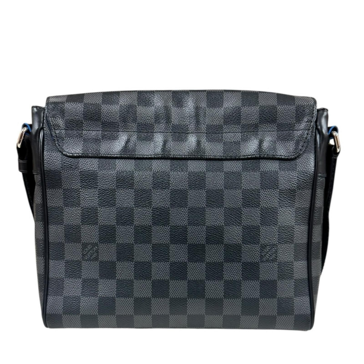 Louis Vuitton District PM NM Damier Graphite Shoulder Bag Canvas Black — view 3