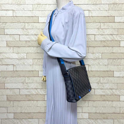 Louis Vuitton District PM NM Damier Graphite Shoulder Bag Canvas Black — view 2