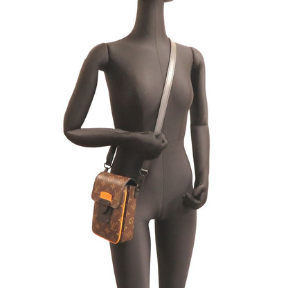 Louis Vuitton Shoulder Bag — view 8