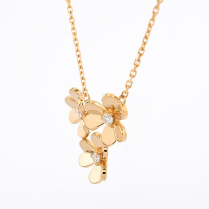 Van Cleef & Arpels Necklace Frivole Mini 3 Flowers — view 3