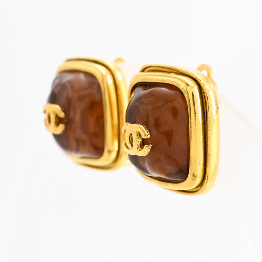 Chanel Earrings Gold — view 2