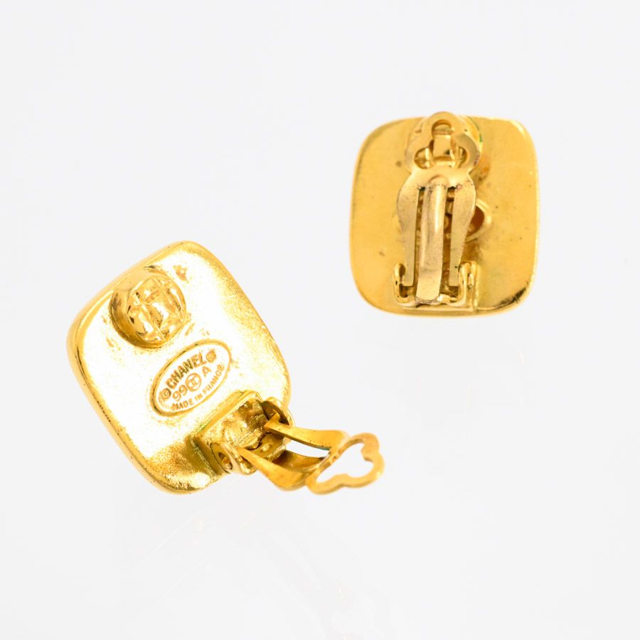 Chanel Earrings Gold — view 3