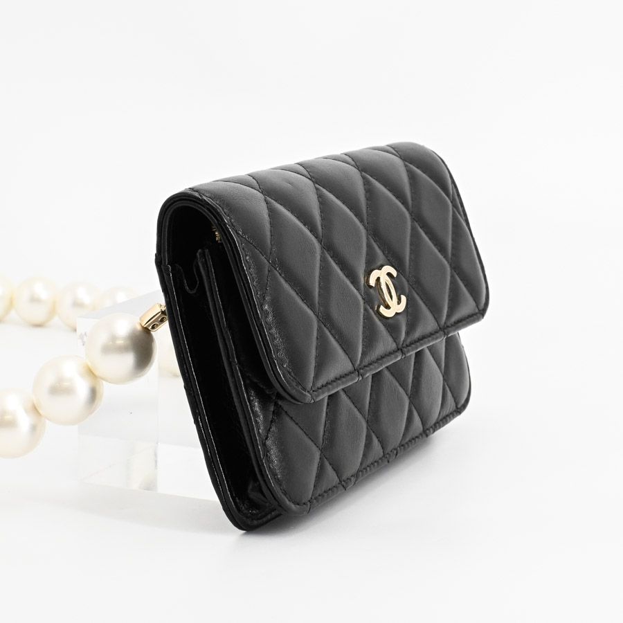 Chanel Chain Wallet Mini Pearl Shoulder Bag — view 2