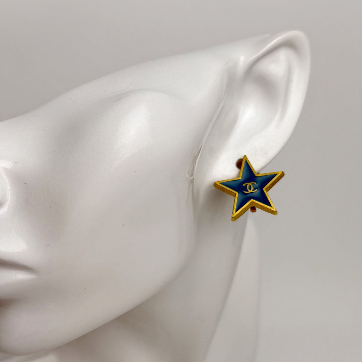 Chanel 01P CC Logo Star Earrings Plated Turquoise Blue Gold Vintage — view 2