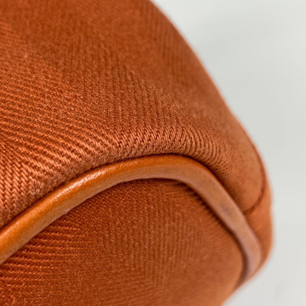 Hermes Valparaiso PM Handbag Toilet Blanc Potiron — view 3