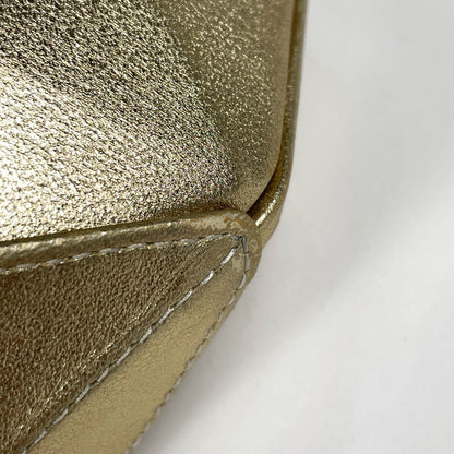 Chanel CC Logo Clutch Leather Gold — view 3