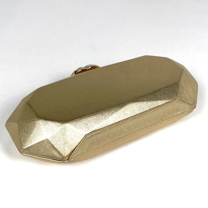 Chanel CC Logo Clutch Leather Gold — view 2