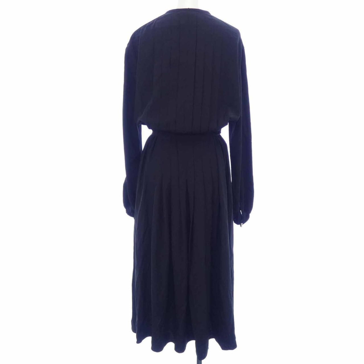 Louis Vuitton Monogram Accent Pleats Dress — view 2