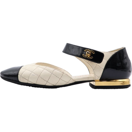Chanel Ballerina Patent Quilted Turnlock Flat Pumps Black White